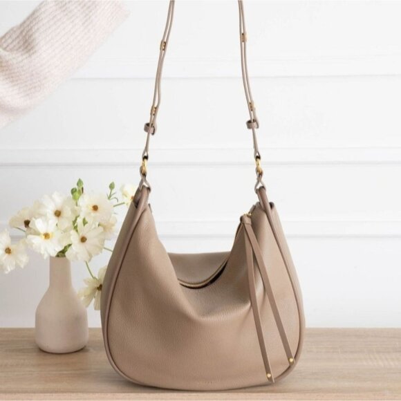 Aallyn Leather Marley Hobo in Biscotti Purse Shoulder Bag Neutral Boho Chic Fall - Picture 1 of 16